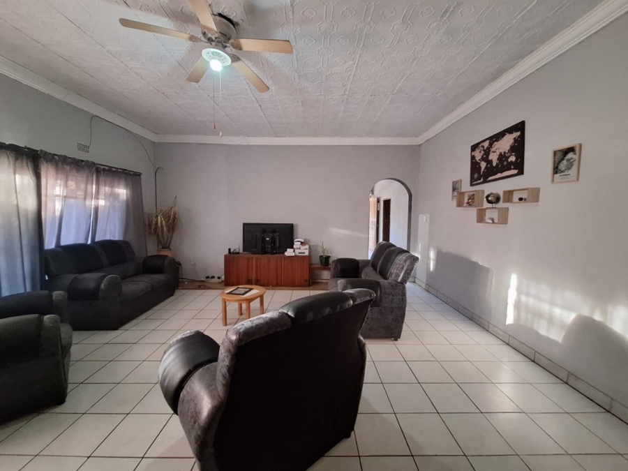 3 Bedroom Property for Sale in Beaconsfield Northern Cape
